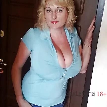 Virtual Fun with a Naughty Girl
