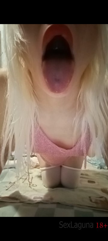 Virtual Fun with an Experienced Beauty